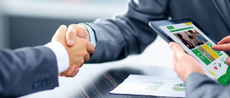 tự chạy hay thuê nhân viên digital marketing